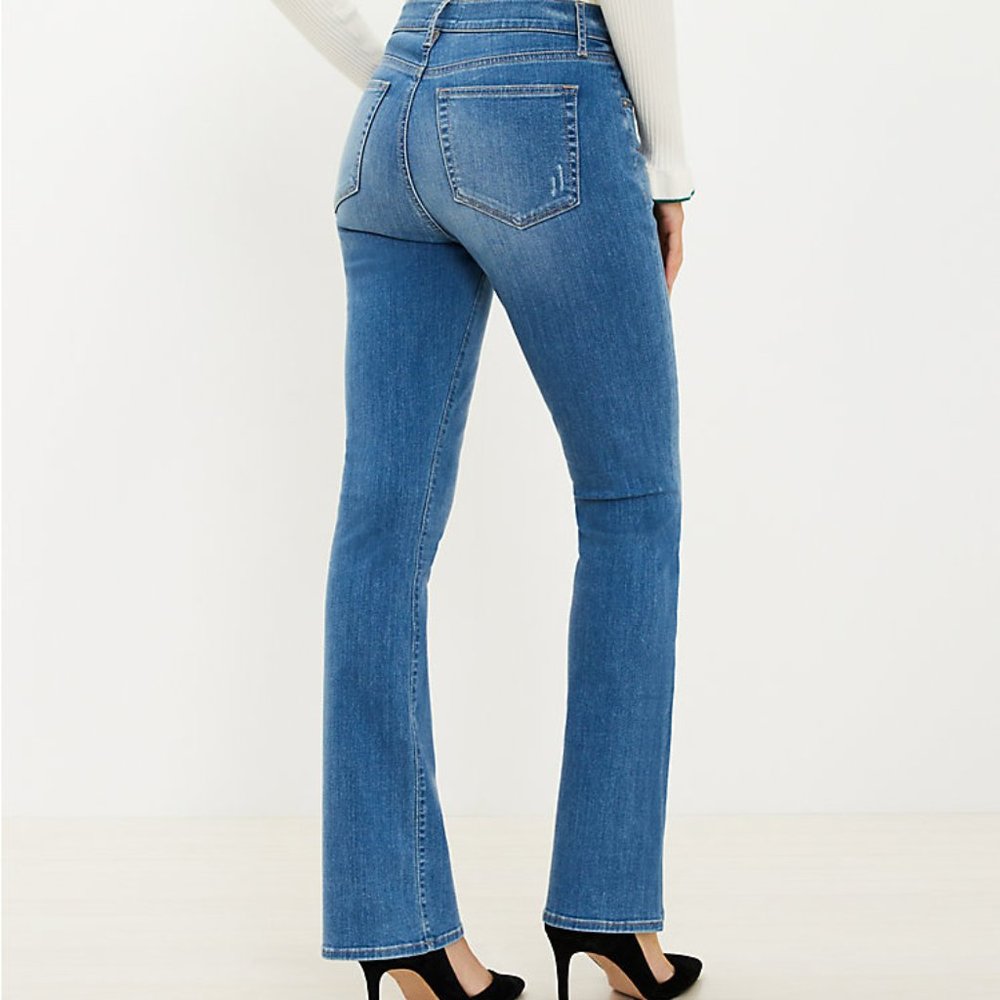 NWT Loft Boot Cut Midrise Regular Jeans 29/8
